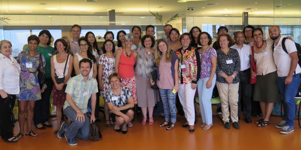 Participantes do encontro do Mapa da Infância Brasileira, MIB, em São Paulo